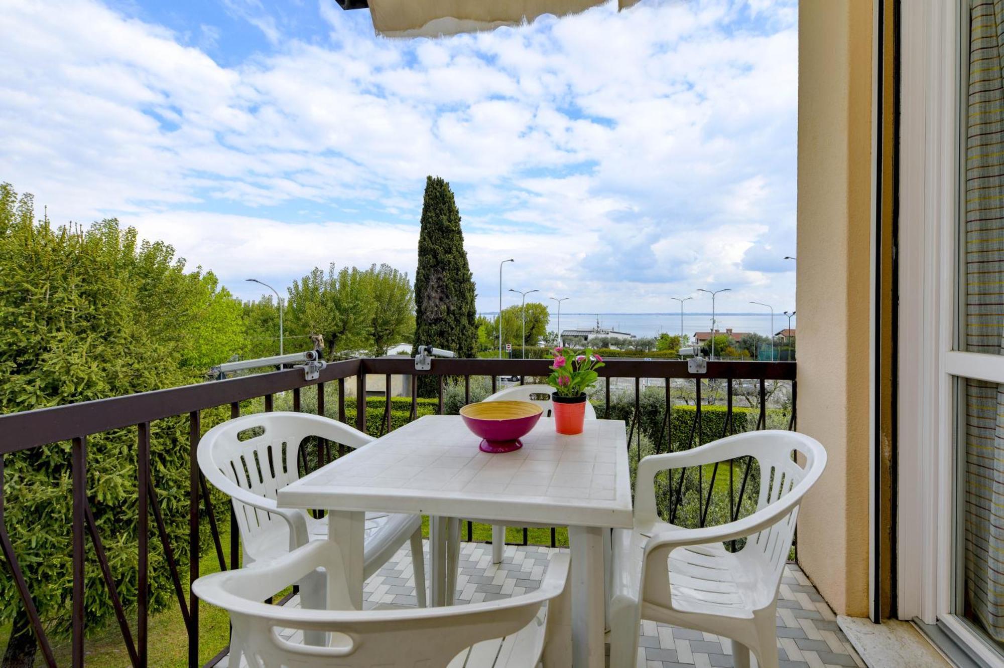 Appartamento Martina Moniga del Garda Exteriör bild